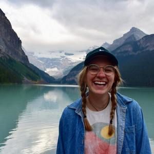 Meet your Posher, Mia